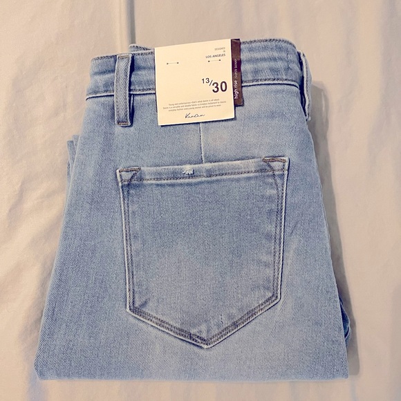 NWT KanCan Jeans High Rise-Super Skinny-Button Fly-Distressed-Light Wash Size 13 - Picture 6 of 7
